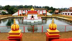Taxi Coimbatore - Tours & Travels